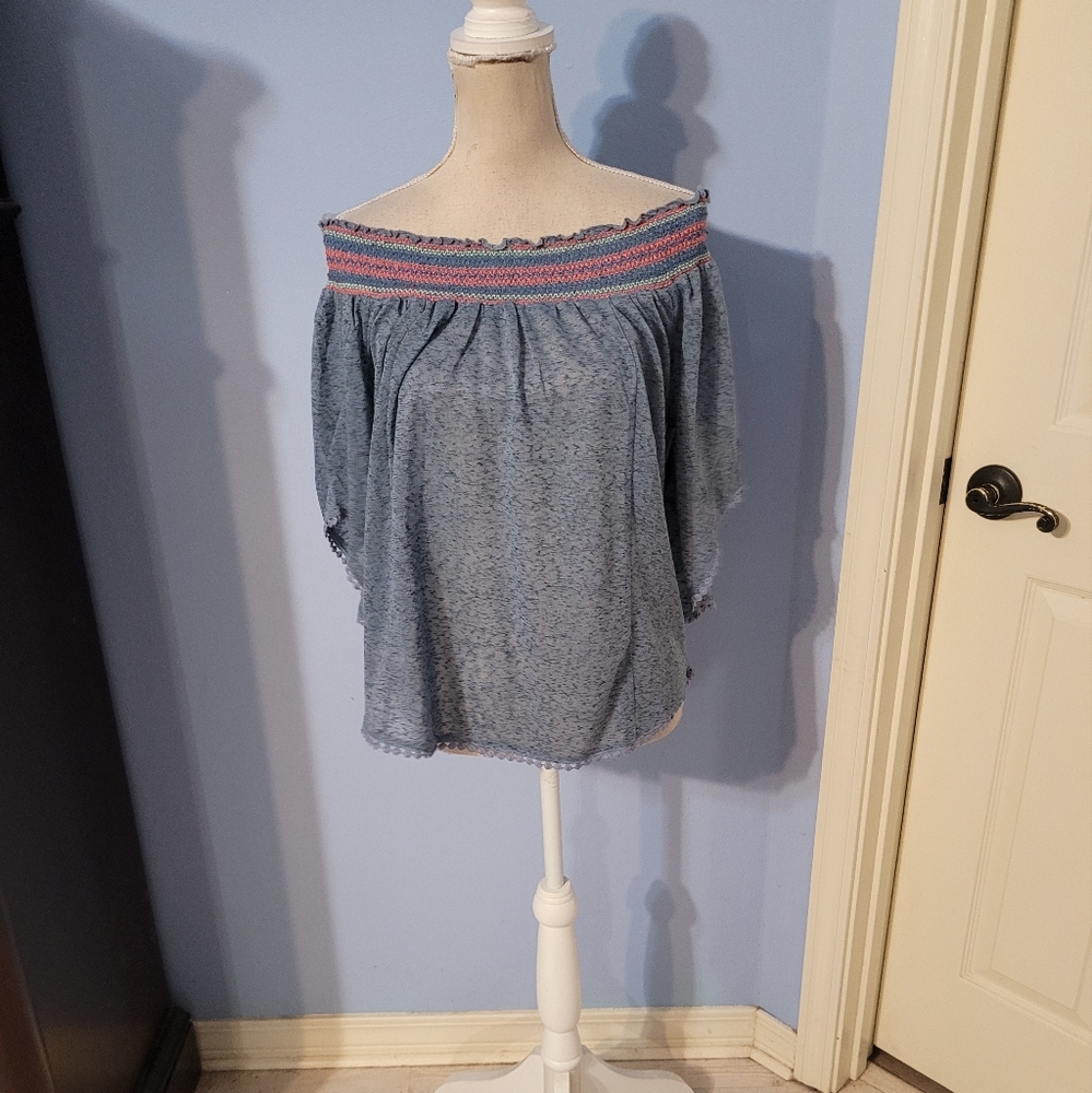Almost Famous Large Womens Blouse